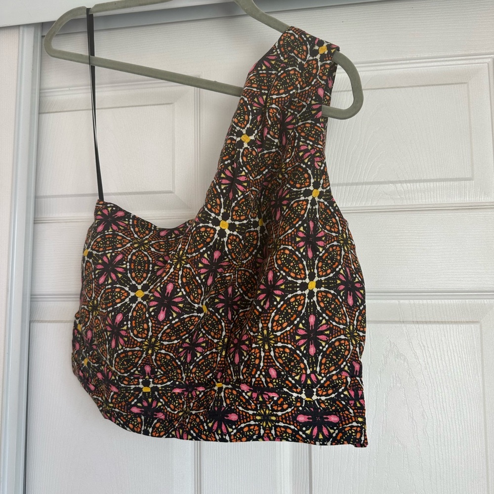 Anthropologie linen one-shoulder blouse. Size large. New with tags.